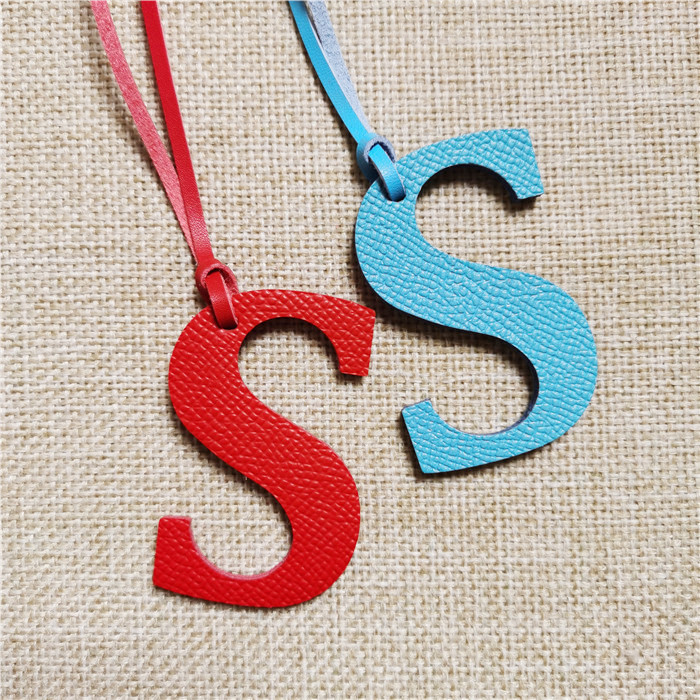 English Letter O P Q R S T Alp - Monogram Keychain Leather 评论和价格