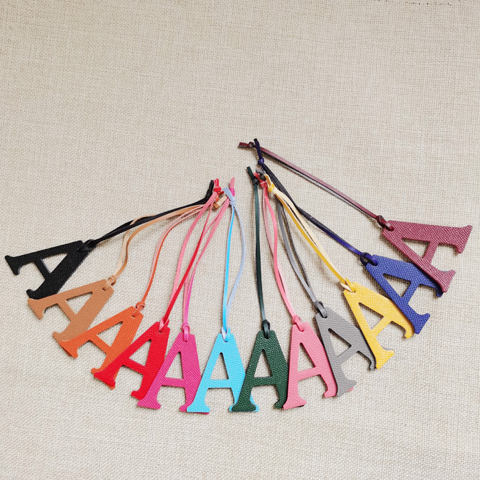 English Letter A B C D E F G A - Monogram Keychain Leather 评论和价格