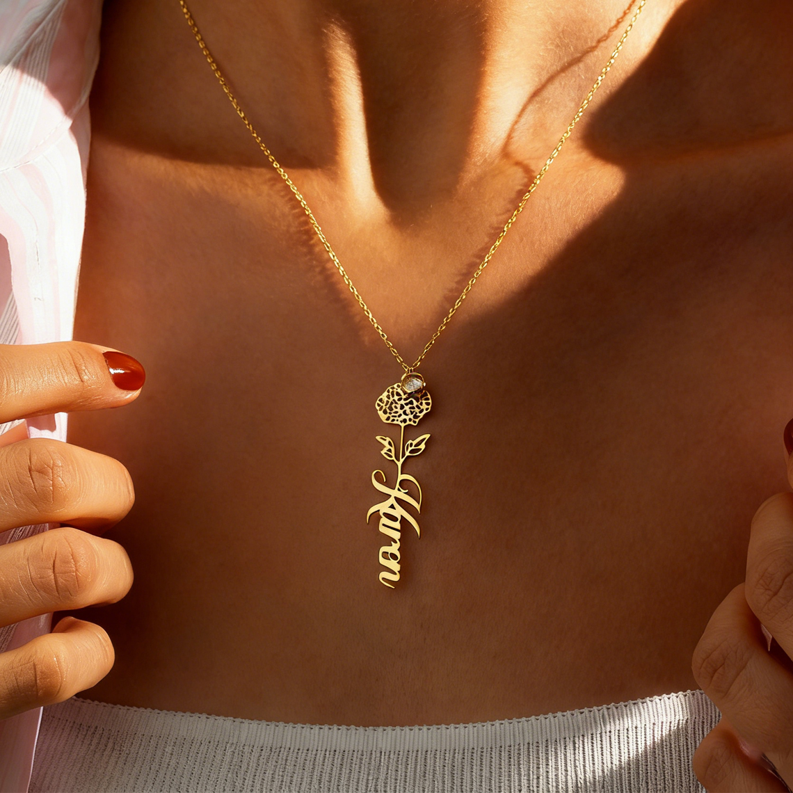 Customized Name Necklace with  - Birth Flower Necklace 评论和价格